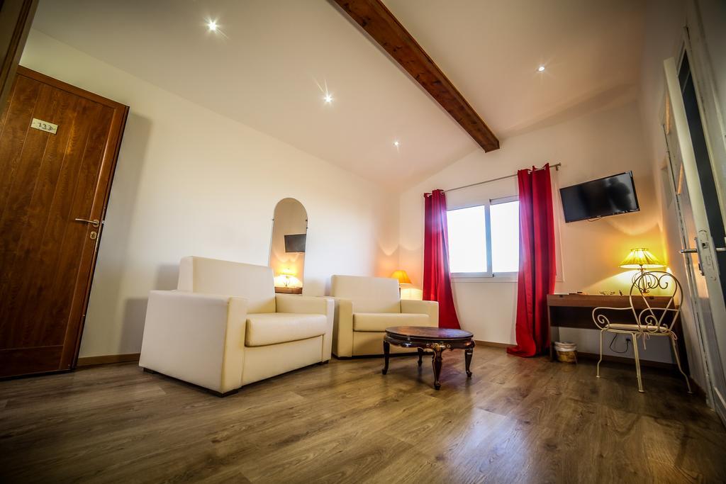 Castellu Rossu Hotel Lucciana  Kültér fotó