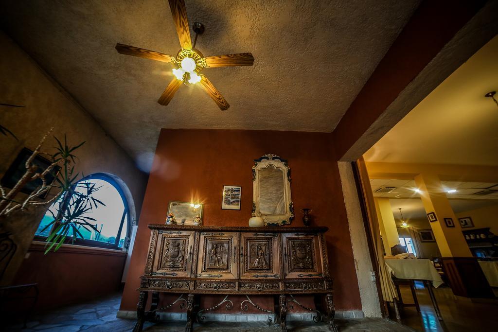 Castellu Rossu Hotel Lucciana  Kültér fotó