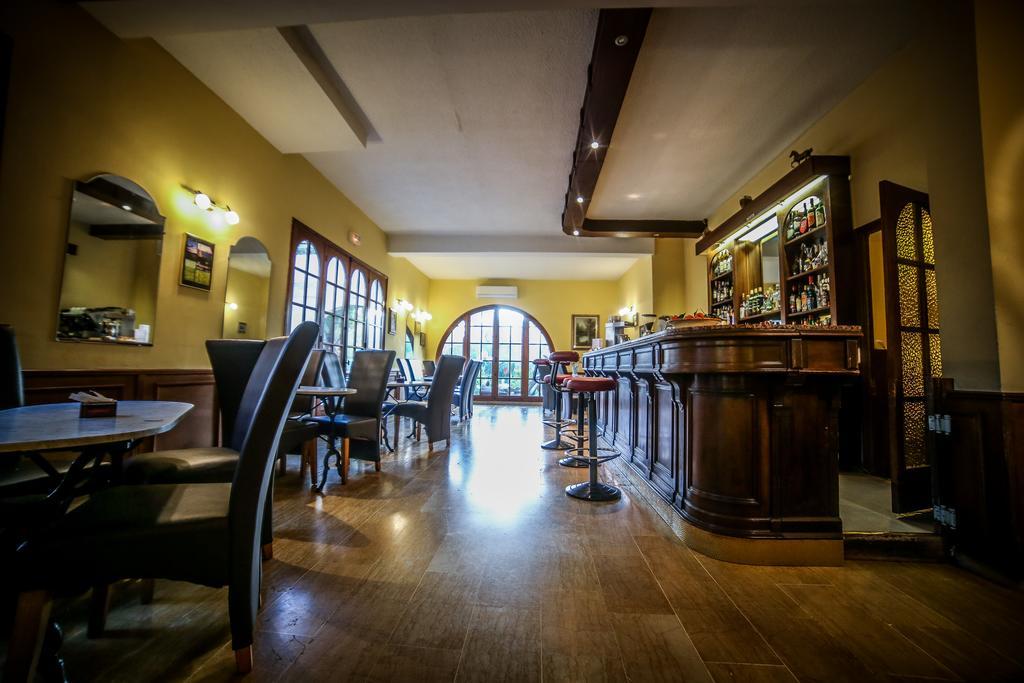 Castellu Rossu Hotel Lucciana  Kültér fotó