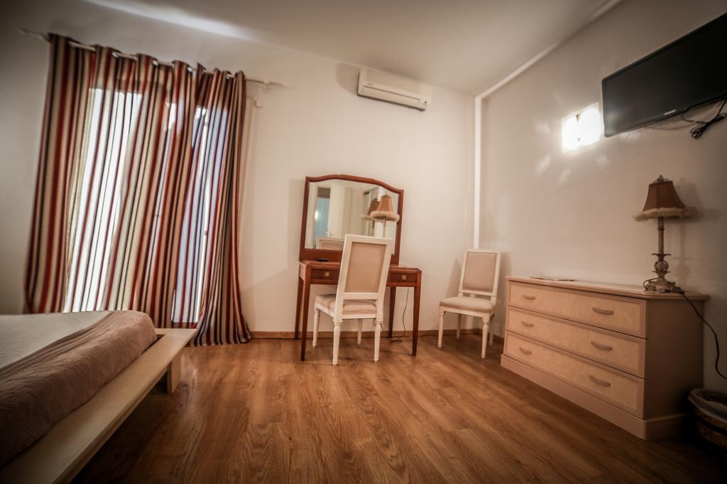 Castellu Rossu Hotel Lucciana  Kültér fotó