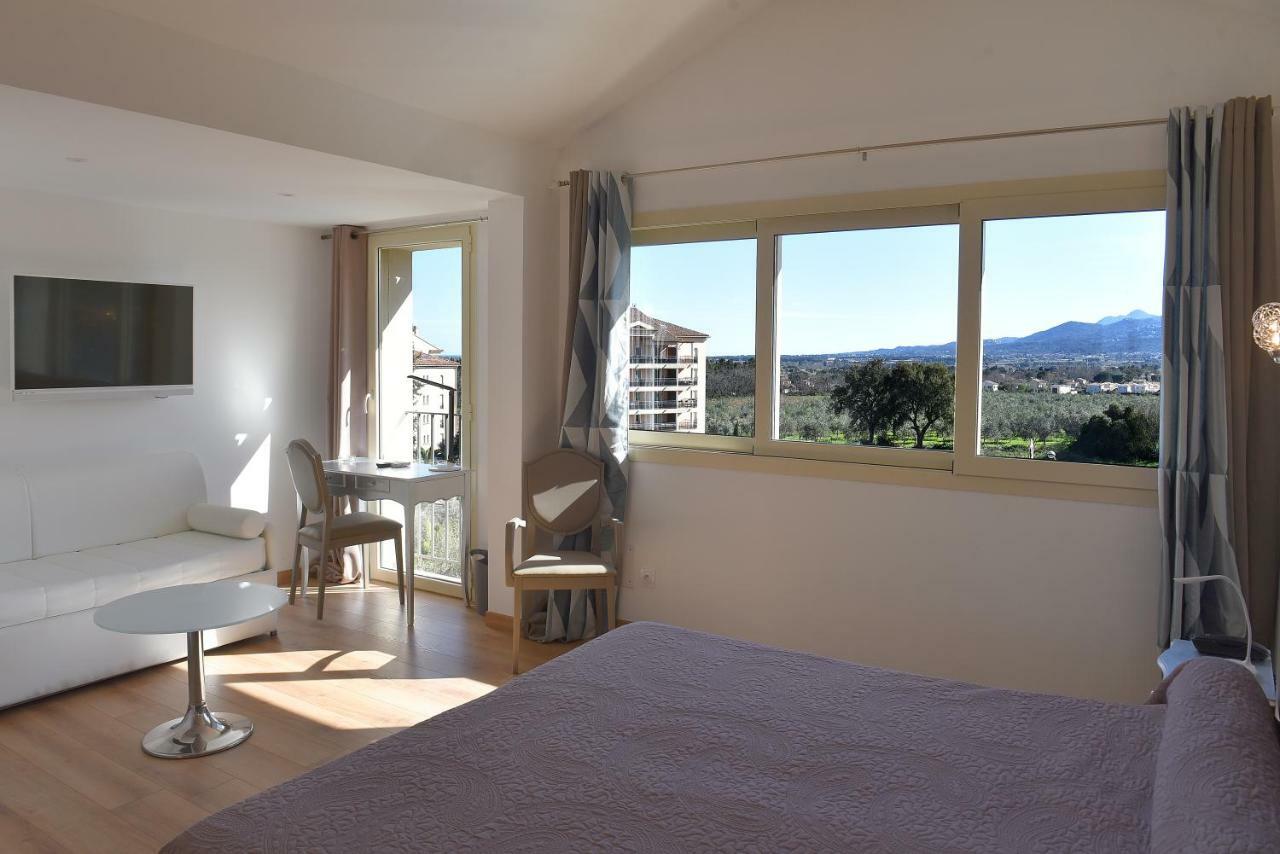 Castellu Rossu Hotel Lucciana  Kültér fotó